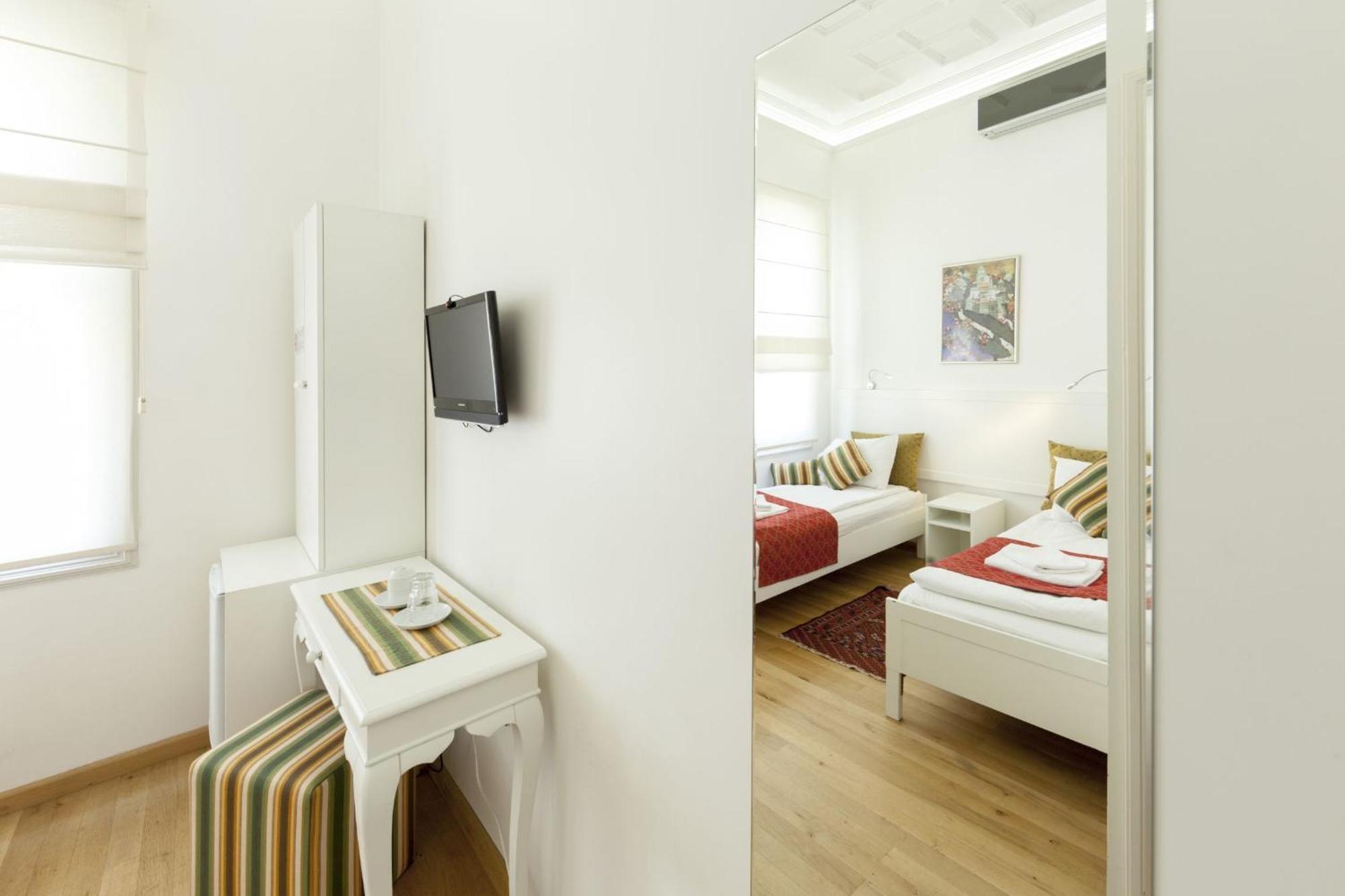 Pi Art Butik Otel Istanbul Bilik gambar